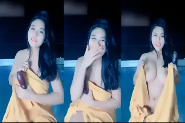 Bokep Indo Miya Toge Main Terong Bikin Sange poster